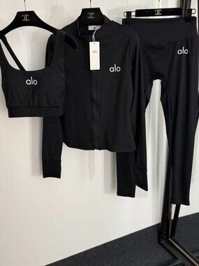 Alo Yoga Black Sports Yoga Set (3 Pieces), Size S.